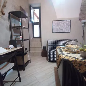 https://casa-pappaiaddu.taorminaitalyhotels.com