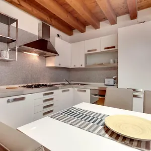 https://priuli-20.hotelslidodijesolo.com
