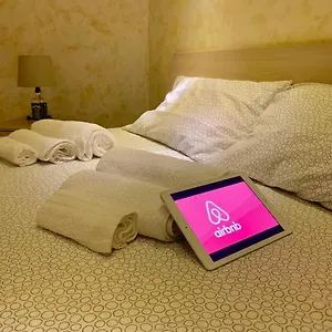 https://liotru-house-catania.taorminaitalyhotels.com
